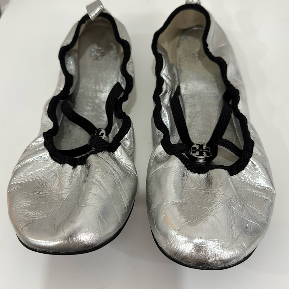 Tory Soft scrunch leather ballet flat